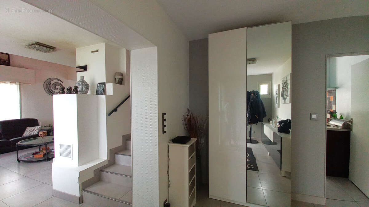 Maison à BASSE-GOULAINE