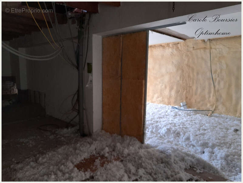 Appartement à LA NEUVEVILLE-SOUS-CHATENOIS