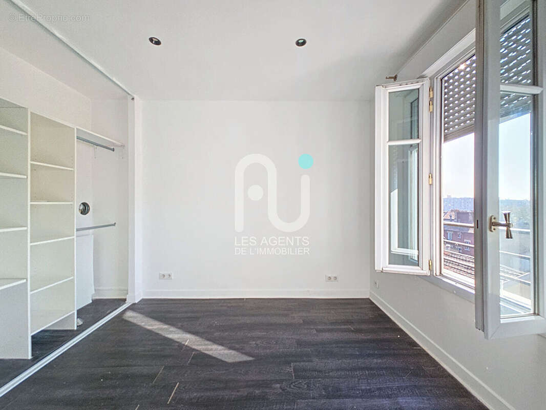 Appartement à GENNEVILLIERS