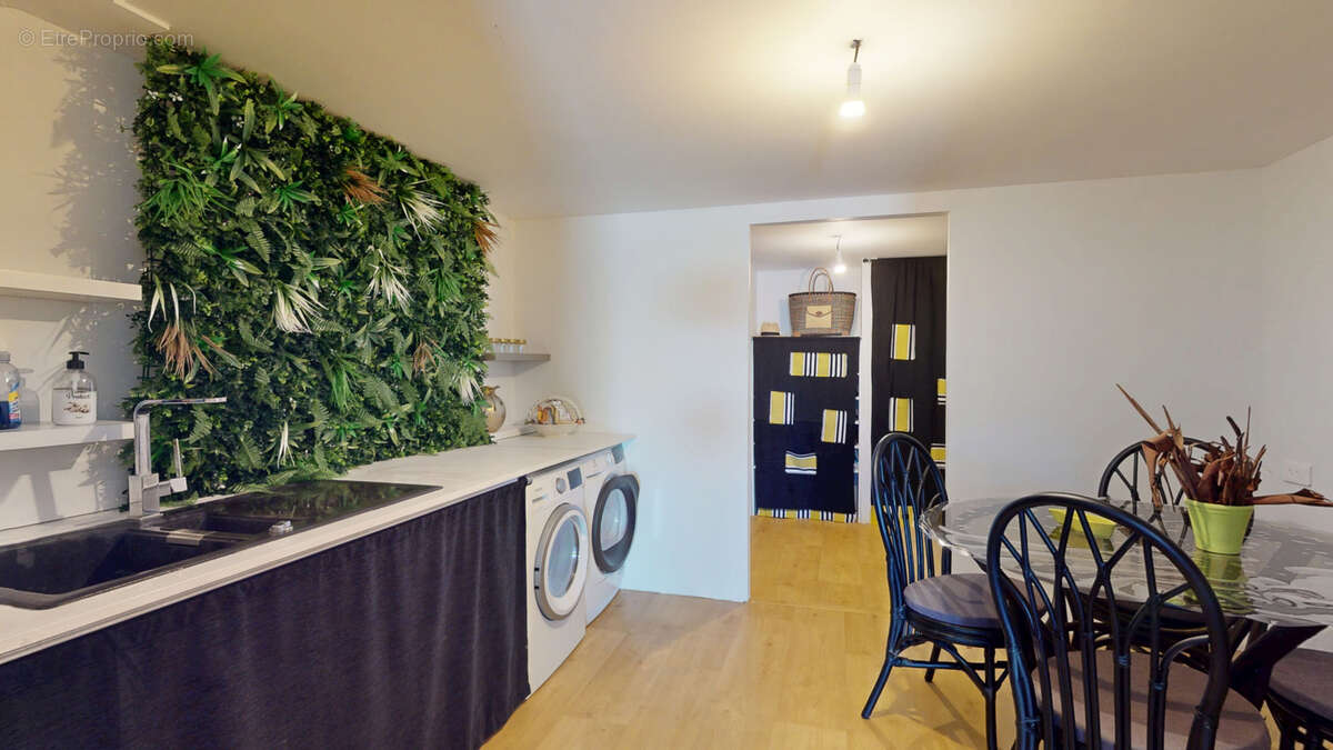 Maison T5 - 162m2 - A 5 min L'Isle Jourdain - photo 15