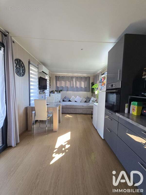 32 m² à Saint-Pardoux-Isaac  - photo 3