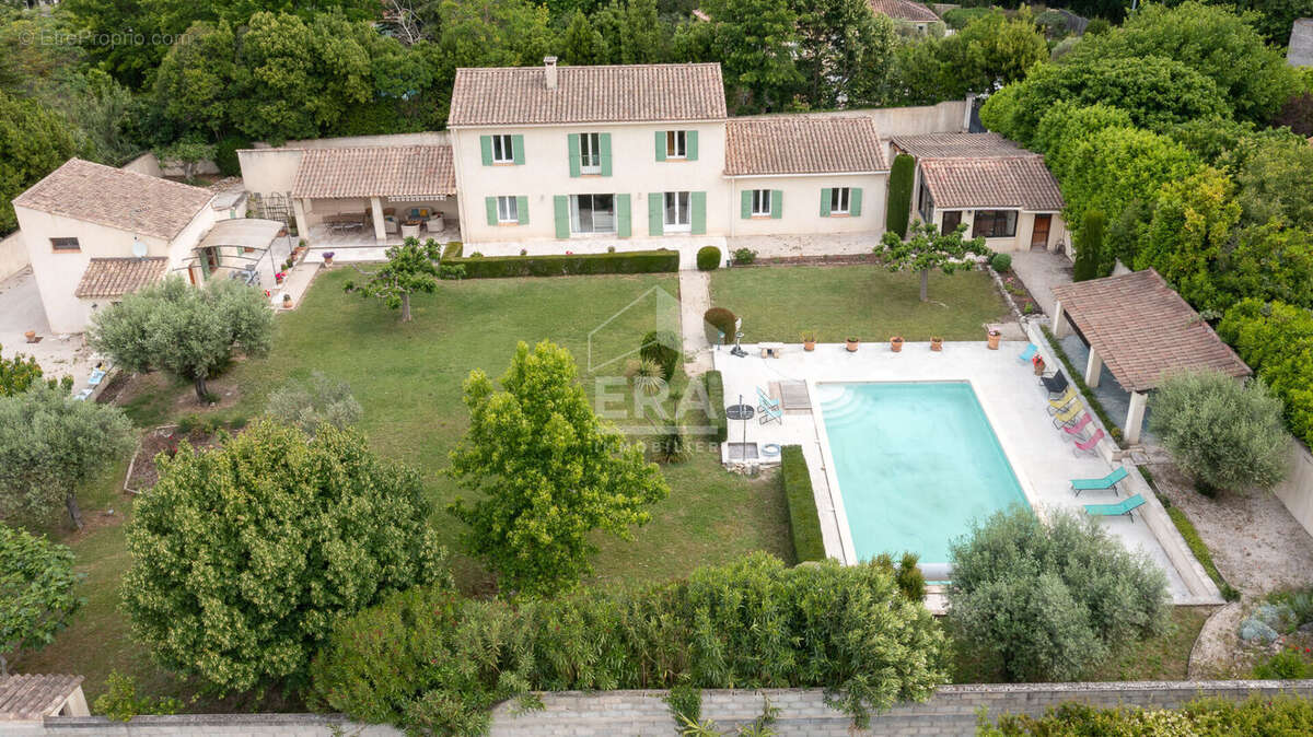 Maison 250m² à eyragues - photo 2