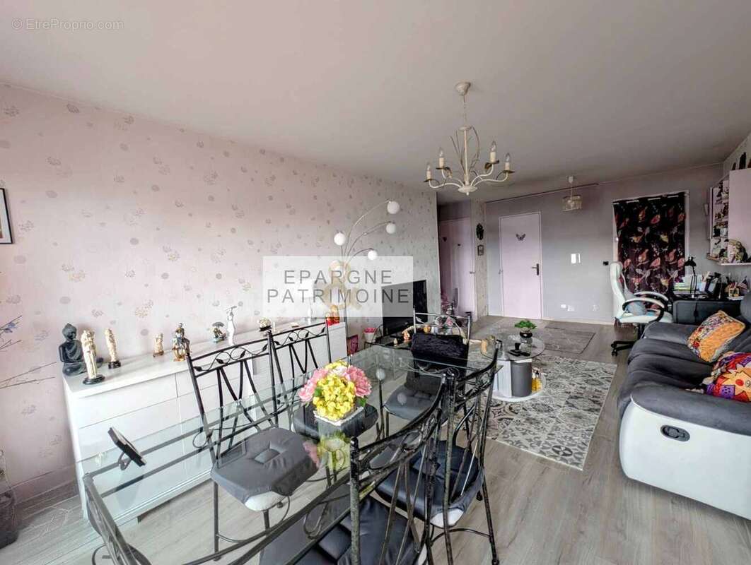 n°3 - Appartement à BRON