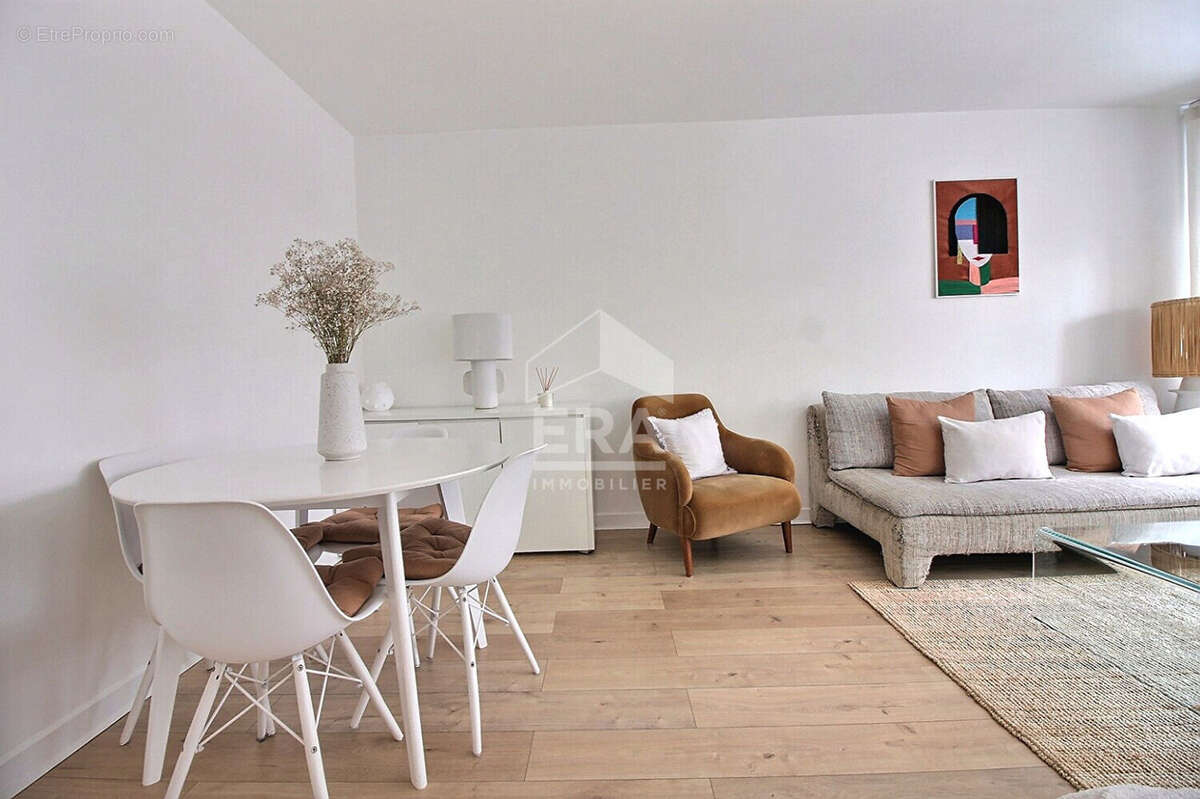 Appartement à CLICHY