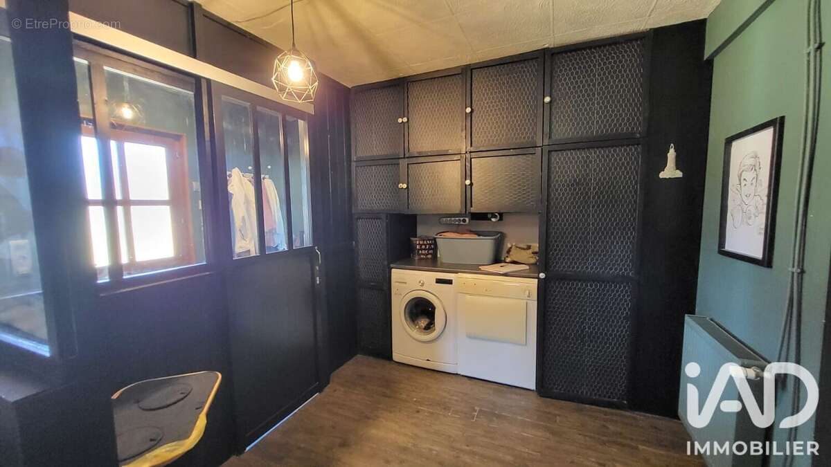 Maison 156 m² à Poulaines  - photo 8