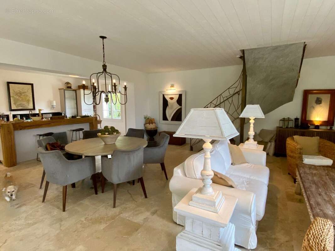 Maison à MONBAZILLAC