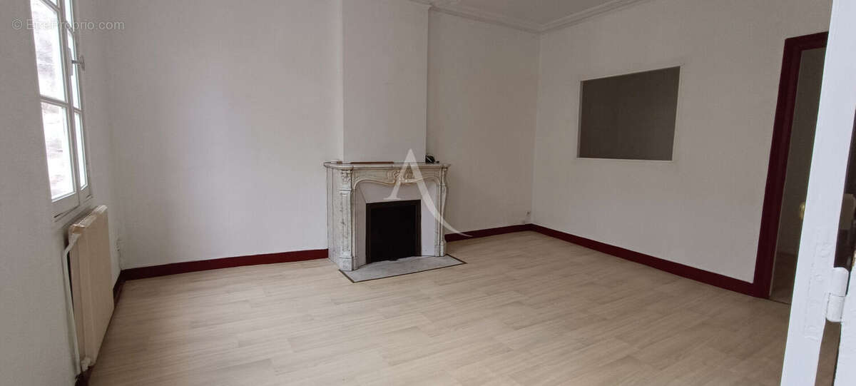 Immeuble avec local commercial - appartements - photo 8