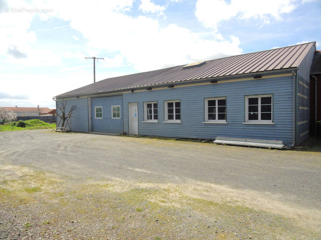 Maison à SAINT-VARENT
