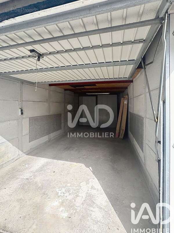 Photo 2 - Parking à BOISSY-SAINT-LEGER
