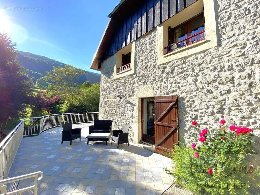 Maison à BARBERAZ