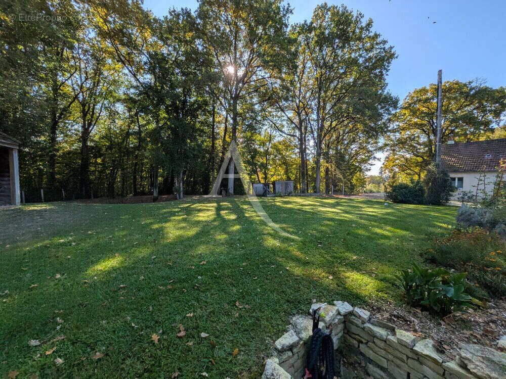 Maison à CHOUZY-SUR-CISSE