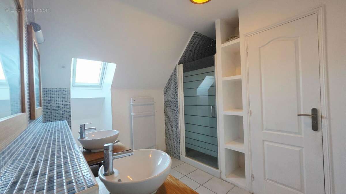 Maison à MEHUN-SUR-YEVRE