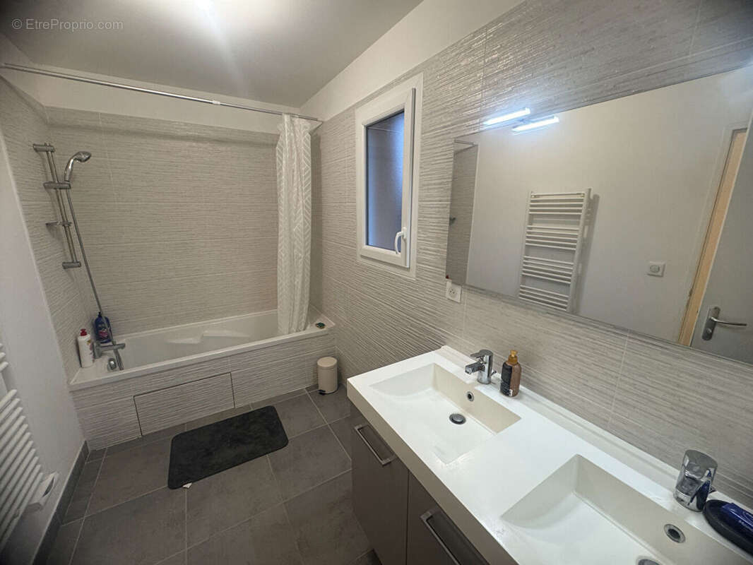 Appartement à BRINDAS