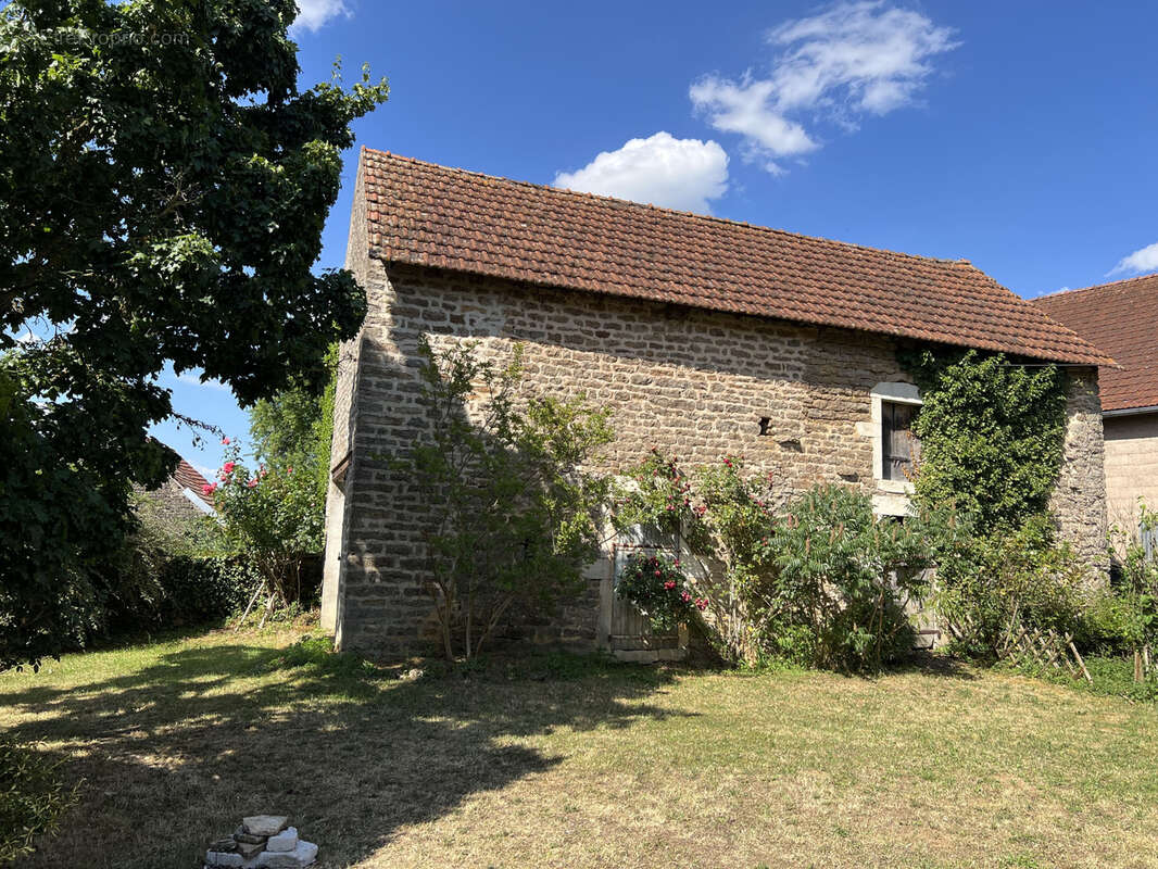 Maison à ECUTIGNY