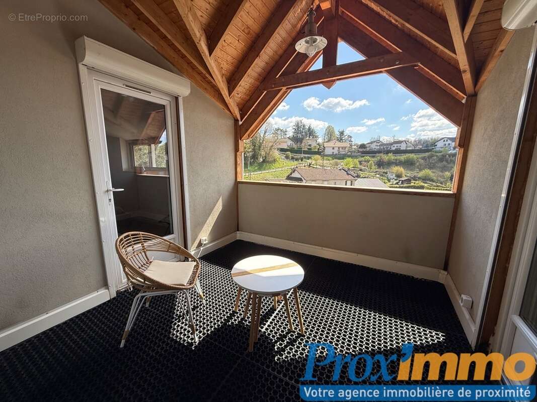 Appartement à RIVES