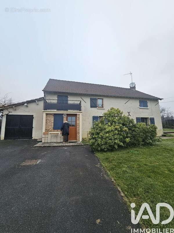 Photo 2 - Maison à MONTREUIL-AUX-LIONS