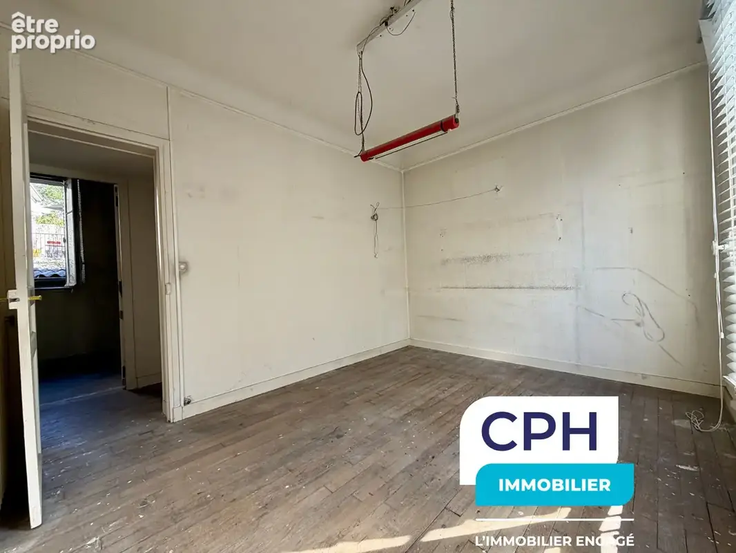 Versailles  2 pièces de 41,50 m² avec garage et caves - photo 8