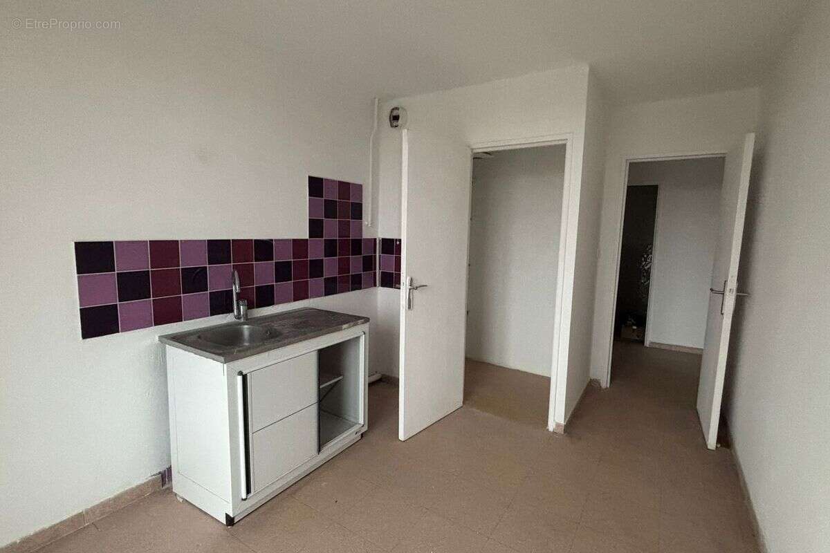 Appartement à PORT-DE-BOUC
