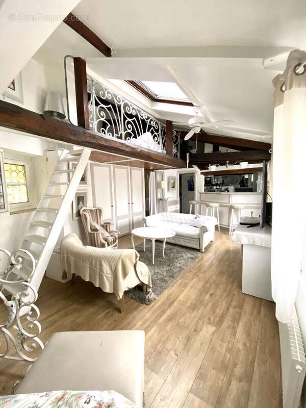 Appartement à PARIS-6E