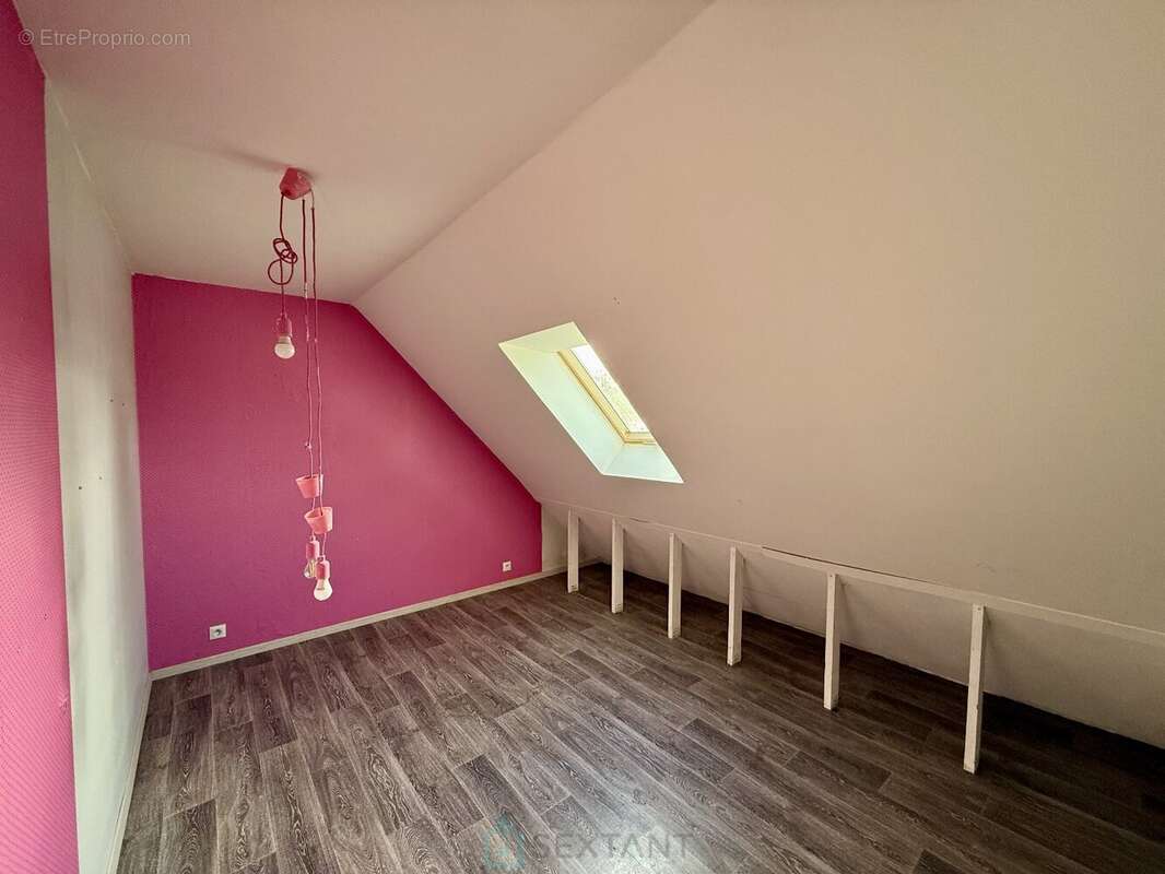 Maison à HEUBECOURT-HARICOURT