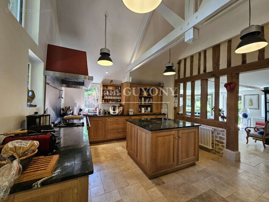 Maison à PONT-L&#039;EVEQUE