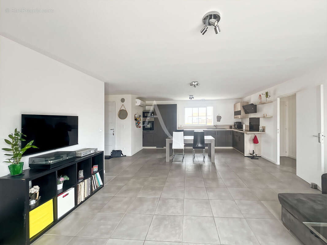 A vendre - maison t.4 récente - saint christophe du ligneron - photo 2