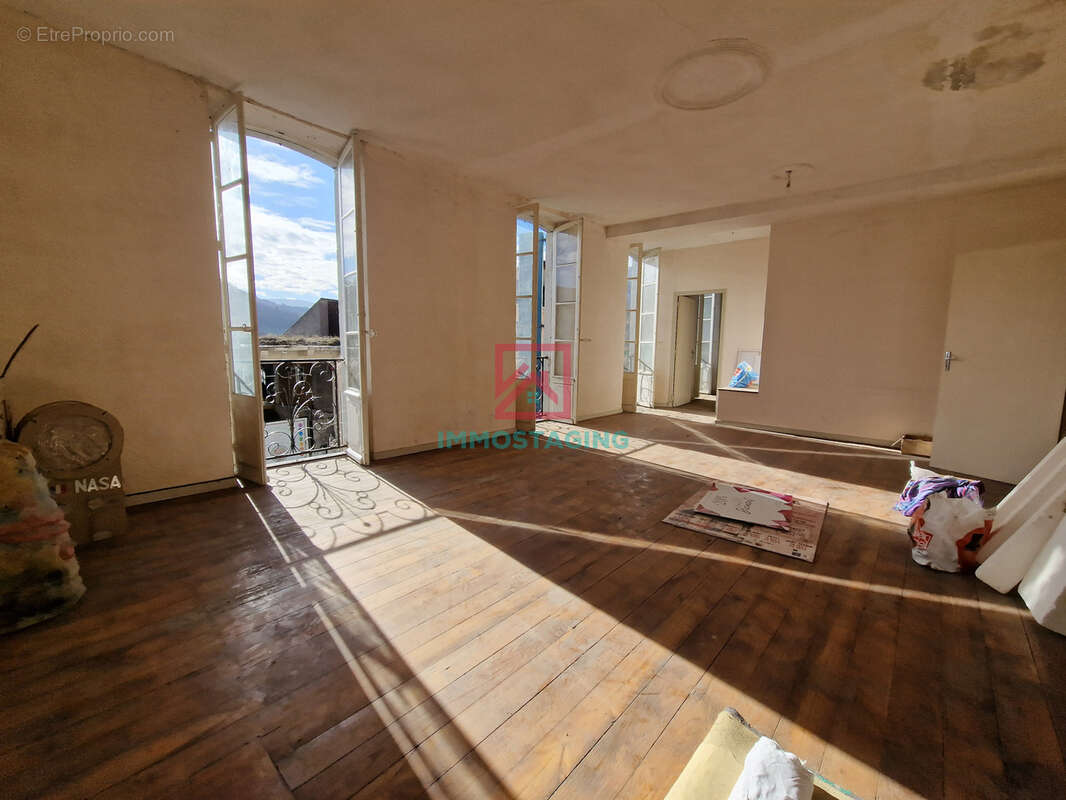 Appartement à SAINT-SERNIN-SUR-RANCE