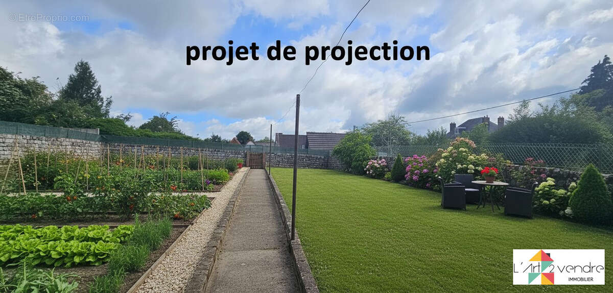 Maison à MAIGNELAY-MONTIGNY