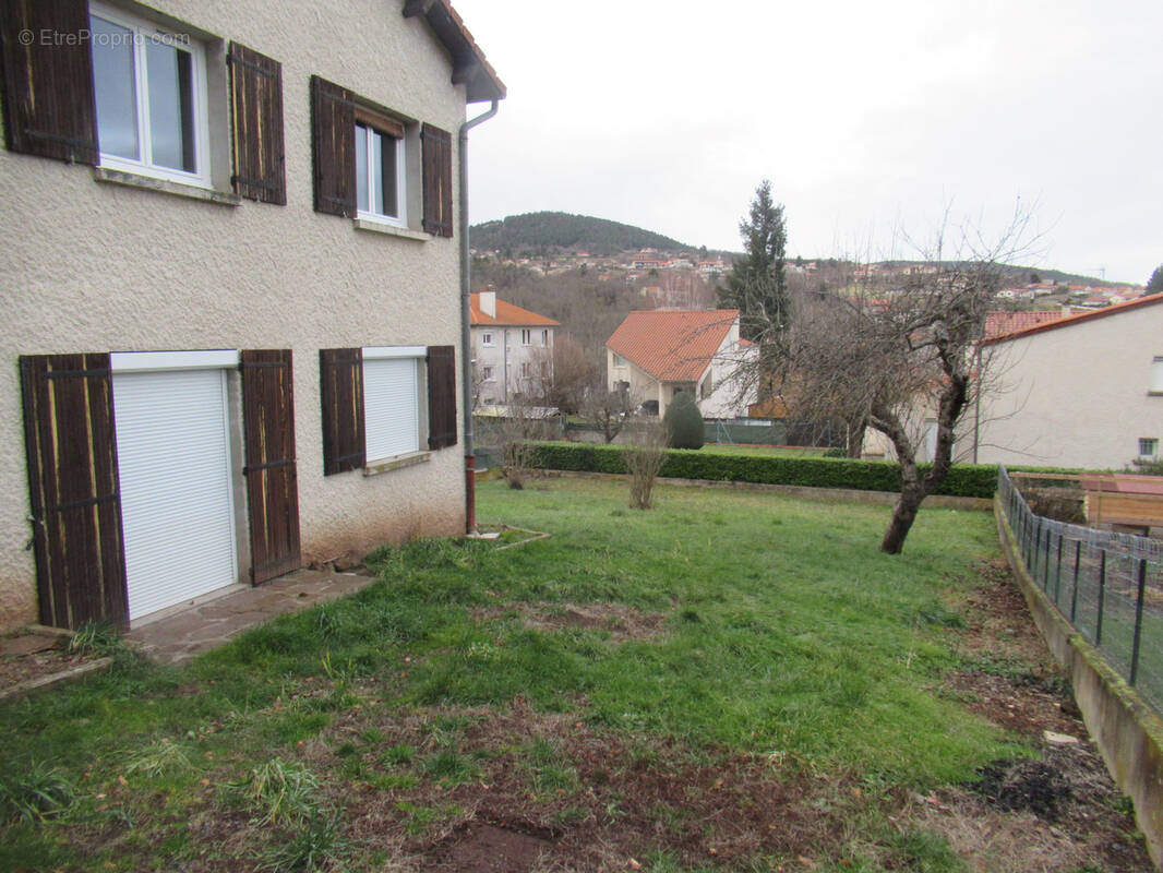 Maison à COUBON