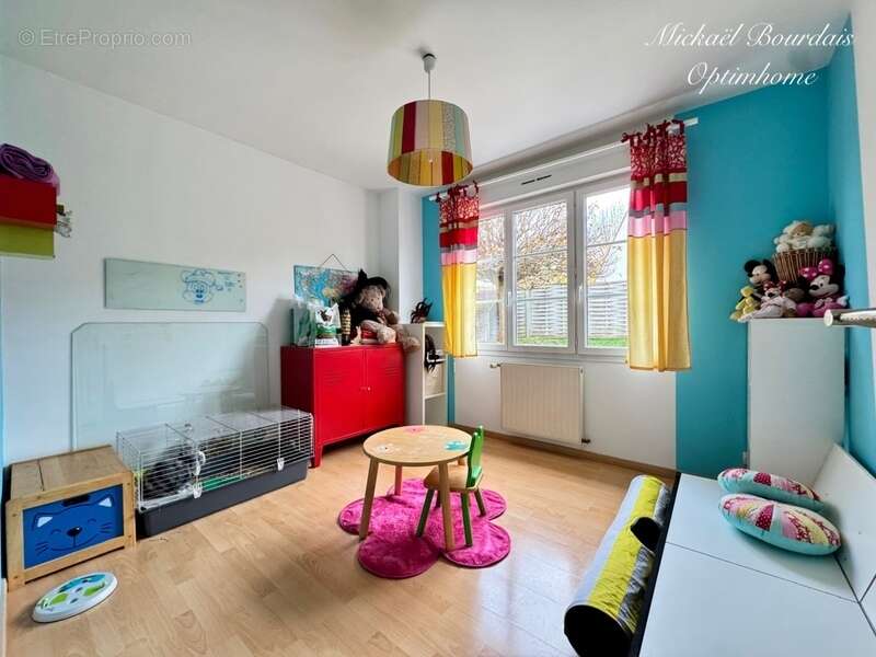 Maison à LA SUZE-SUR-SARTHE