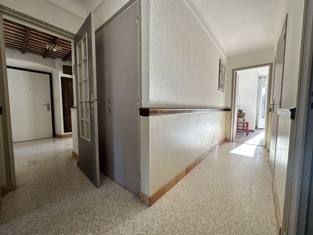 Appartement à VILLENEUVE-LOUBET