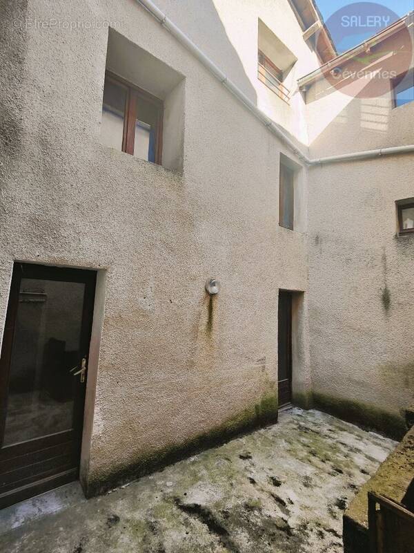Maison à FLORAC