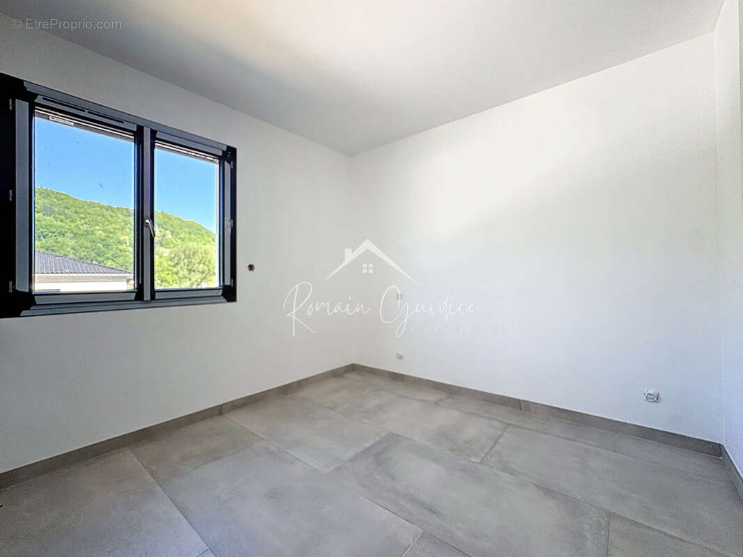 Maison à SAINT-AFFRIQUE