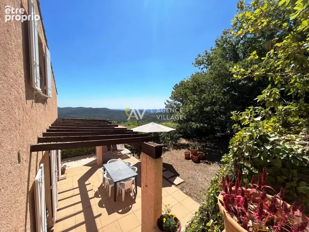 Maison avec belle vue - proche du village. - photo 1