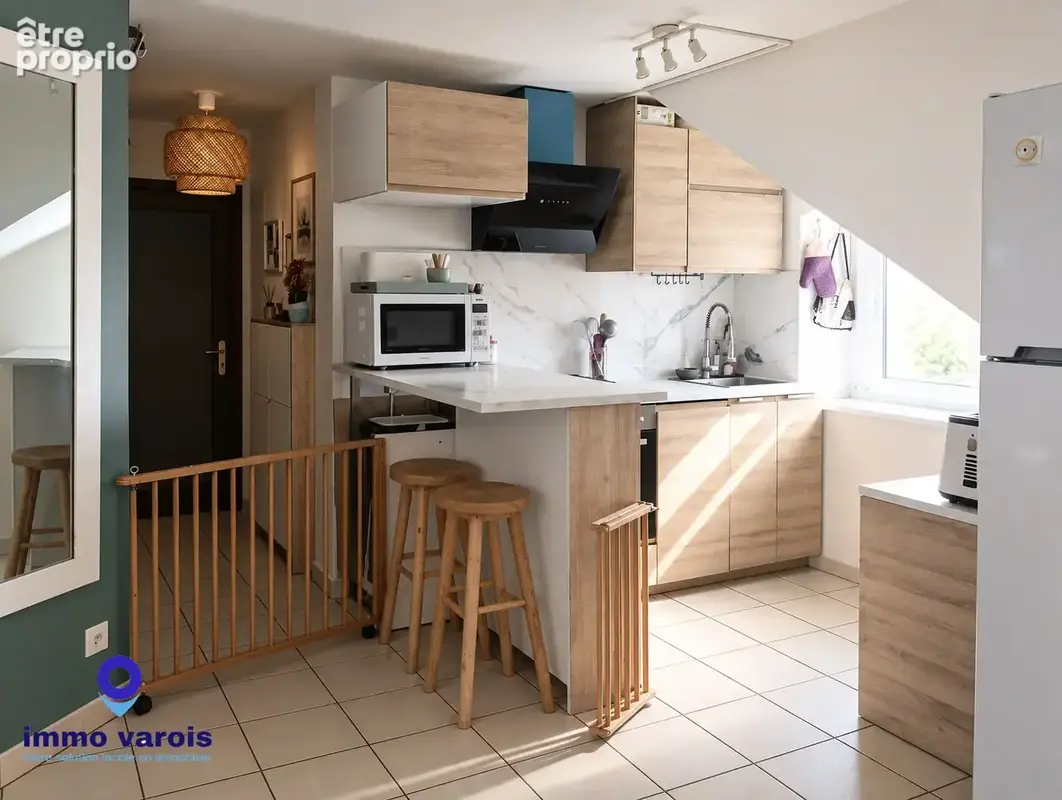 PIGNANS - Appartement T2 duplex   Dernier étage   Stationnement privatif - photo 2