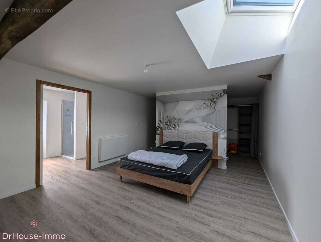 Maison à BELLEVILLE-SUR-VIE