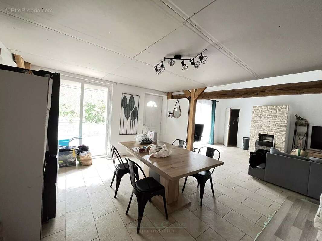 Maison à VILLEMANDEUR