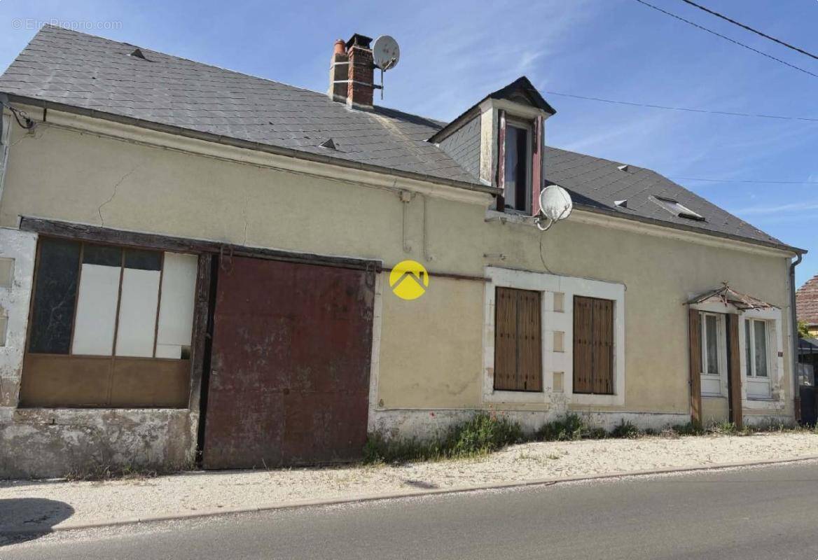 Maison à LA GUERCHE-SUR-L'AUBOIS