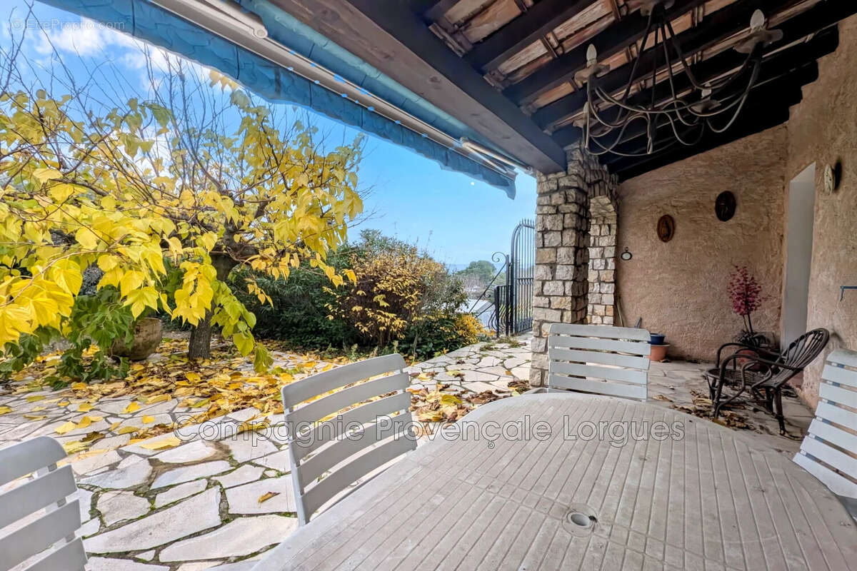 Maison à LORGUES