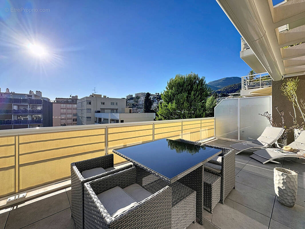 Appartement à ROQUEBRUNE-CAP-MARTIN