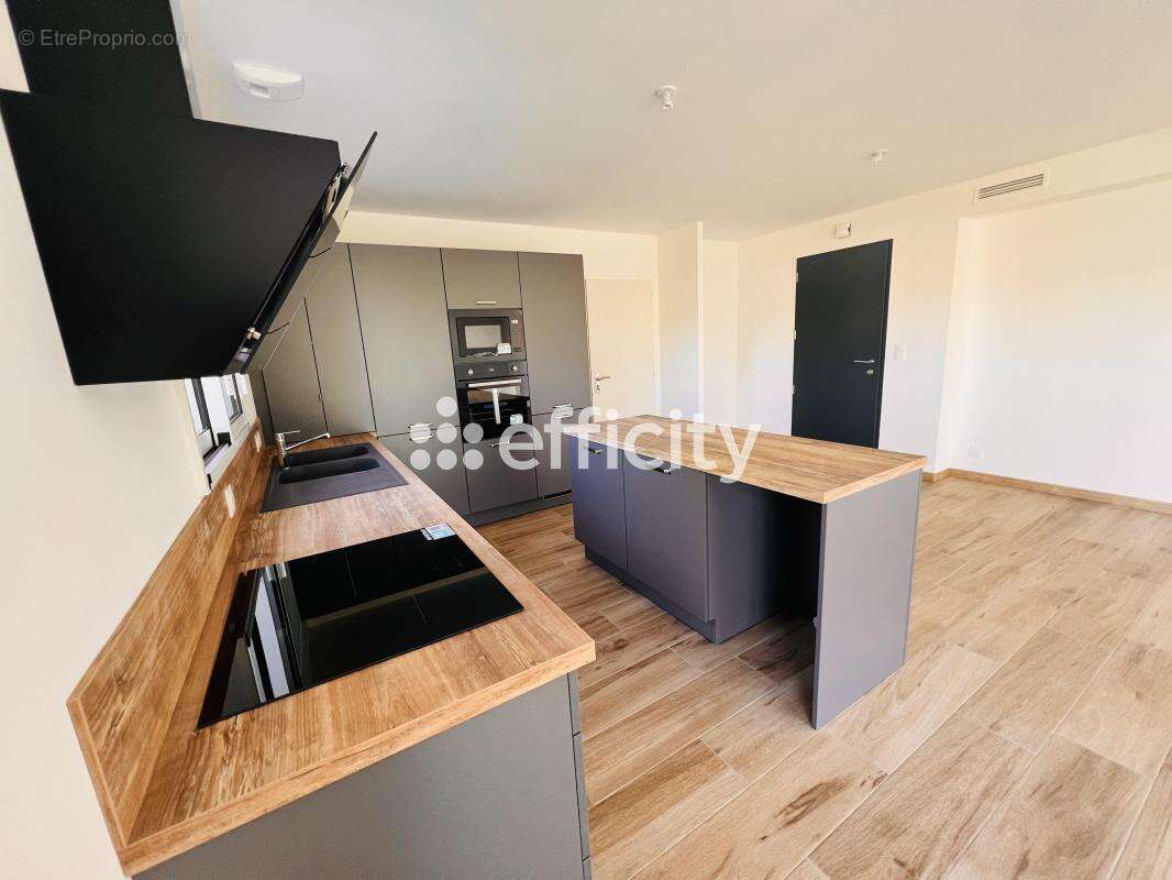 Maison à NIEUL-LE-DOLENT