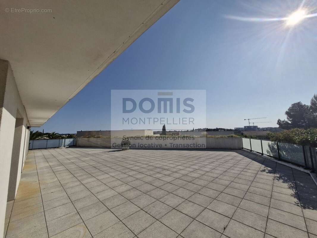 Appartement à LE CRES