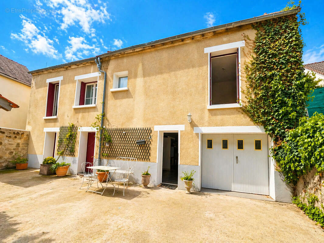 Maison à PRESLES