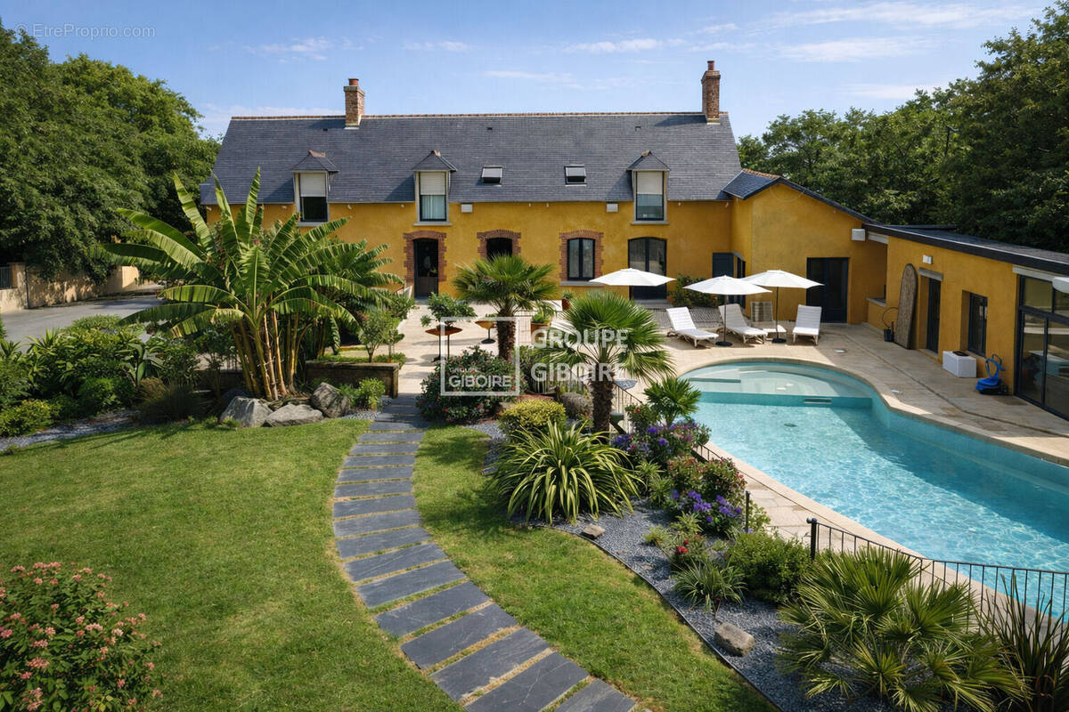 Maison à NOYAL-CHATILLON-SUR-SEICHE