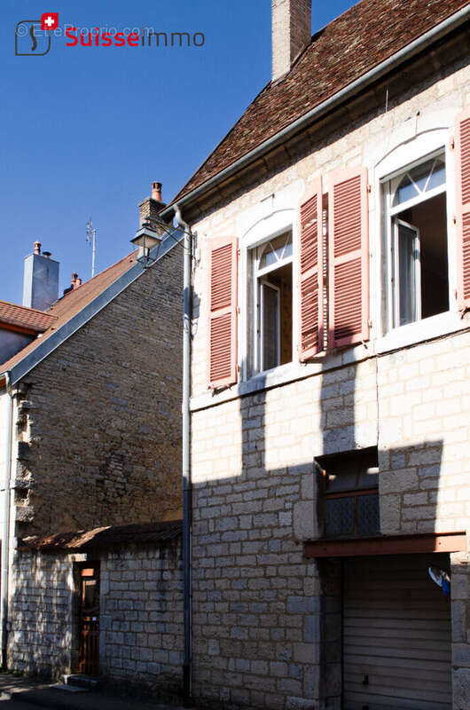 Maison à BAUME-LES-DAMES