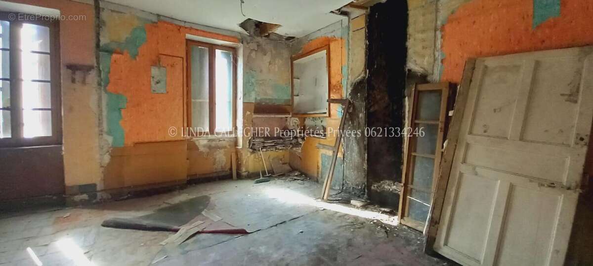 Appartement à SAINT-ETIENNE-ESTRECHOUX