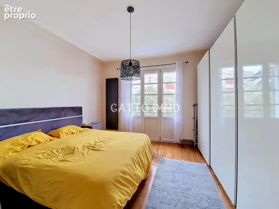 Appartement de 73m2  avec garage. - photo 5