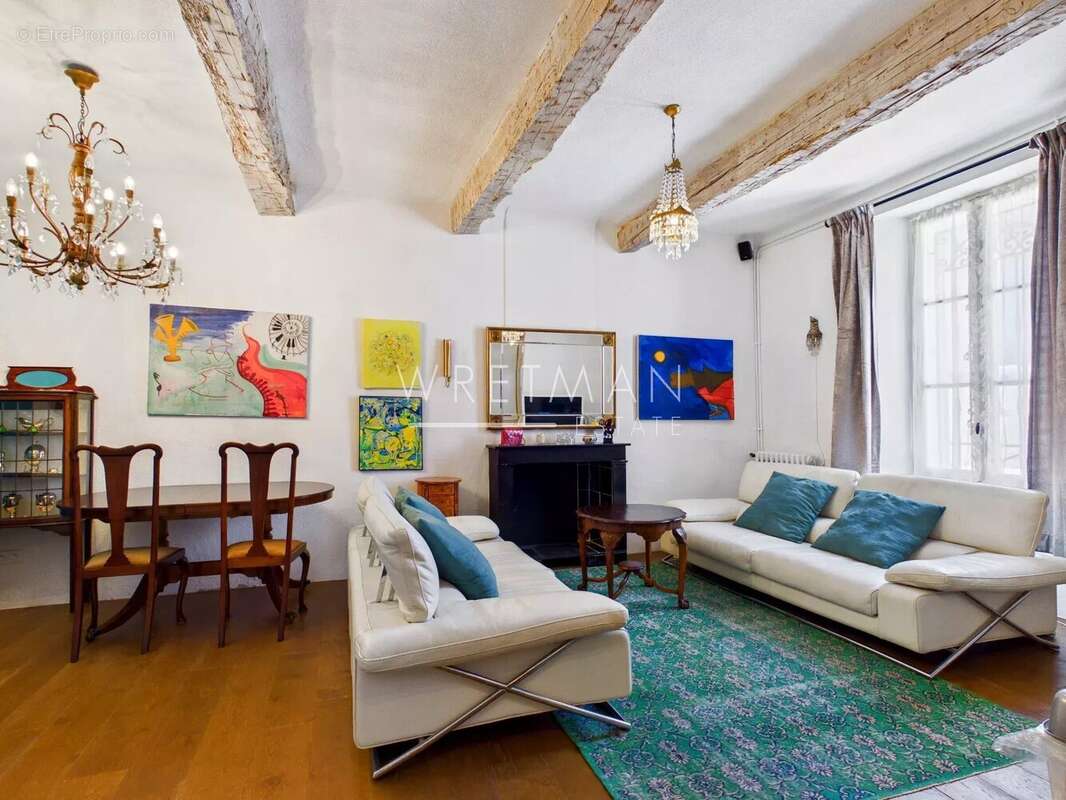 Maison à PLAN-DE-LA-TOUR