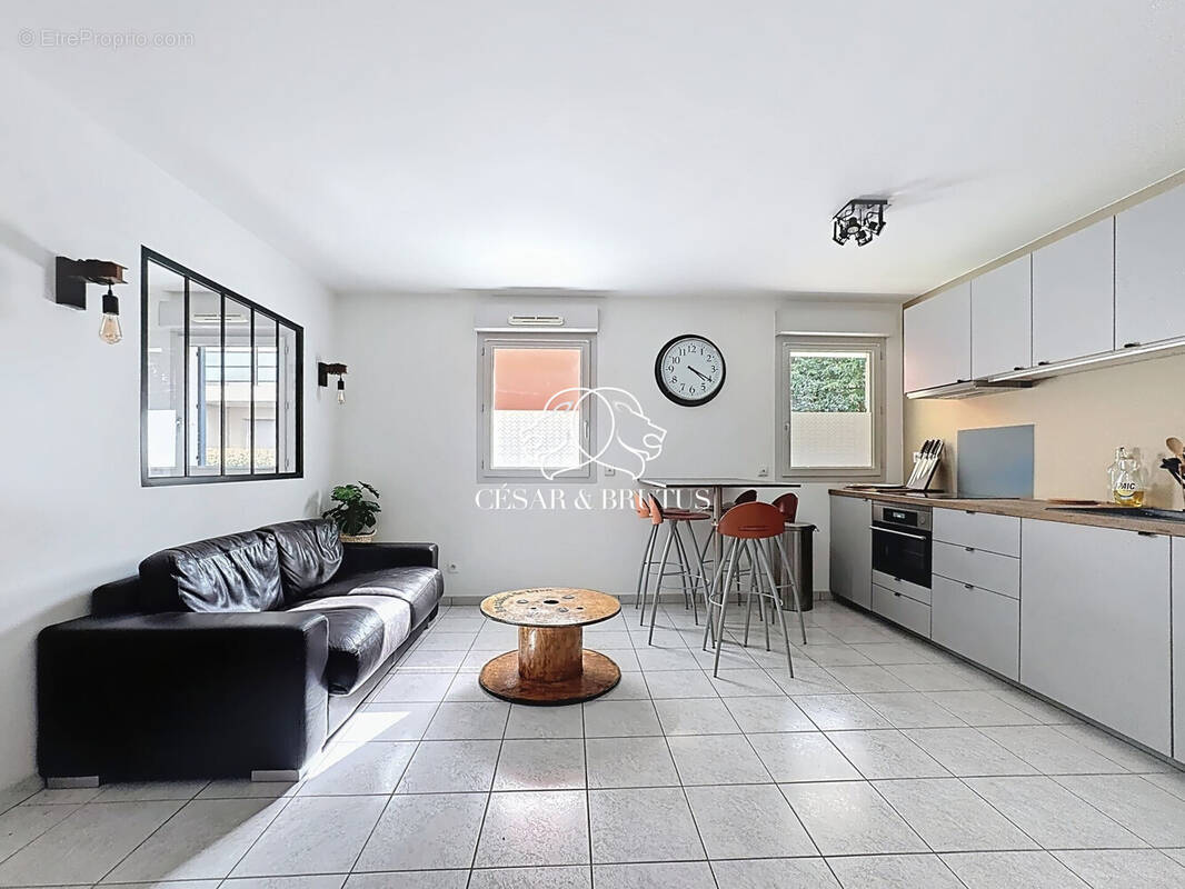 Appartement à LYON-9E