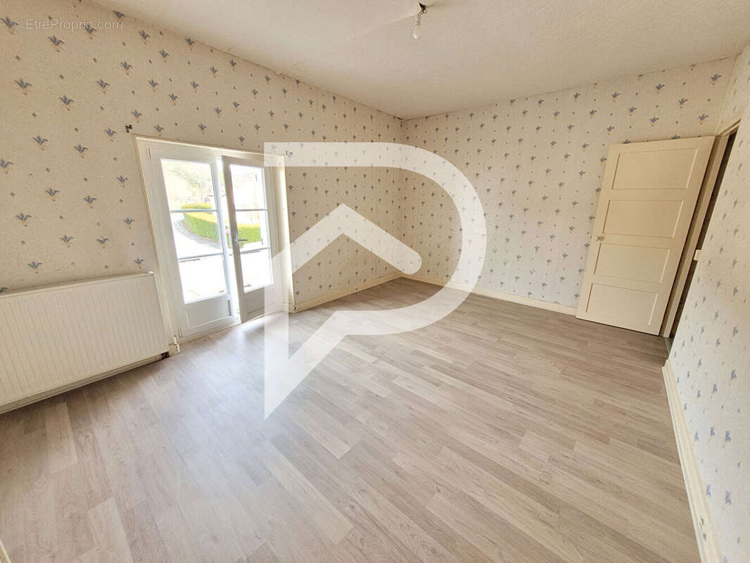 Maison à DOULAINCOURT-SAUCOURT